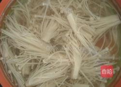 凉拌金针菇火腿的做法图解1