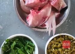 酸豆角鱼的做法图解1