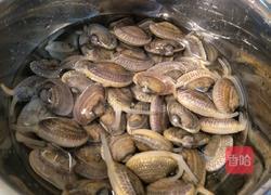 爆炒开心花甲的做法图解1