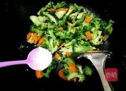 炒西兰花的做法图解7