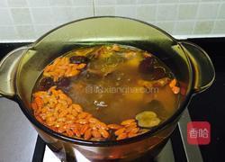 牛肝菌土鸡汤的做法图解7