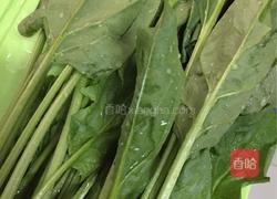 老醋拌菠菜的做法图解2