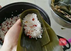 红豆花生糯米粽的做法图解7