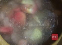 水蜜桃黄豆猪手汤的做法图解5
