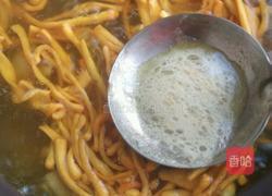 鸭肉煲鲜虫草花的做法图解9