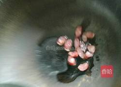 五彩腊肠蔬菜丁的做法图解3