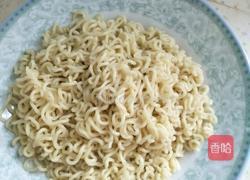炒方便面的做法图解3