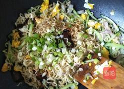 炒方便面的做法图解11