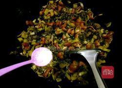 肥肠酸菜的做法图解7