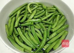 咸菜炒四季豆的做法图解1