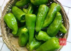 糖醋辣椒的做法图解1