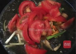 番茄香葱焖鱼尾的做法图解6