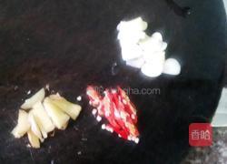 青椒腐竹炒牛肉的做法图解4