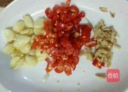 秘制煮田螺的做法图解1