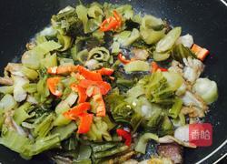 潮州酸菜炒五花肉的做法图解7