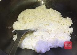 肉松蛋黄烧卖的做法图解2