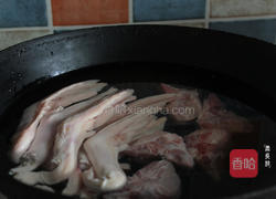 冬瓜薏米煲鸭掌的做法图解4