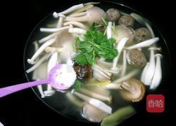 菌菇汤的做法图解7