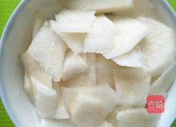 冰糖雪梨红枣银耳羹的做法图解5