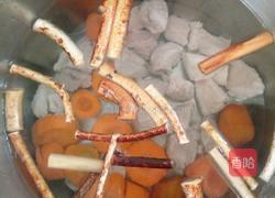 五指毛桃煲瘦肉汤的做法图解6