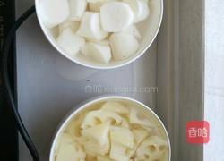 棒骨山药莲藕汤的做法图解2