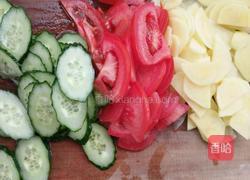 西红柿炒土豆片的做法图解1