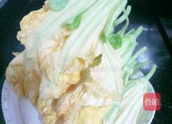 油炸南瓜花的做法图解1