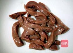 杜仲猪腰汤的做法图解1