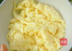 鸡蛋榨菜炒饭的做法图解5