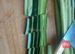 酿黄瓜的做法图解2