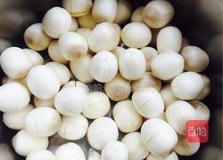 莲子莲藕炒肉丁的做法图解1