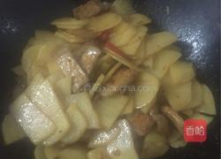 土豆回锅肉的做法图解4