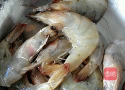 黄瓜炒大虾的做法图解1