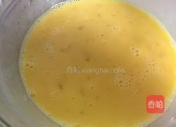 煎蛋角的做法图解2