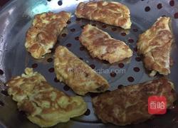 煎蛋角的做法图解7