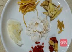 滋补瘦肉汤的做法图解1
