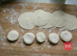 白菜猪肉馅水煎包的做法图解4