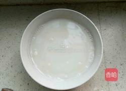 小妞妞豆沙包的做法图解2