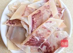 红椒爆鱿鱼的做法图解1