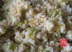 卷心菜炒饭的做法图解7