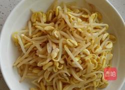 炝炒大豆芽的做法图解2