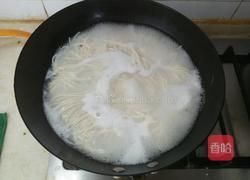 炒挂面的做法图解1