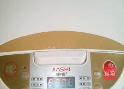 肉酱腊肠饭的做法图解2