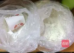 Illustration of how to make potato pancakes 1