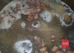 核桃花生炖猪蹄的做法图解7