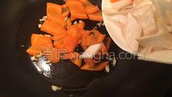 杏鲍菇炒西兰花的做法图解11