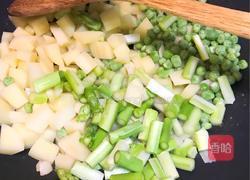 土豆芦笋浓汤的做法图解4