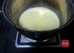 法式奶油霜包包蛋糕的做法图解2