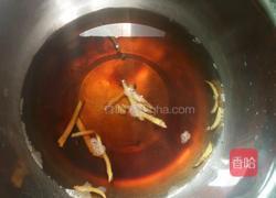 红糖姜奶茶的做法图解3