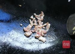 黑木耳炒丝瓜的做法图解2